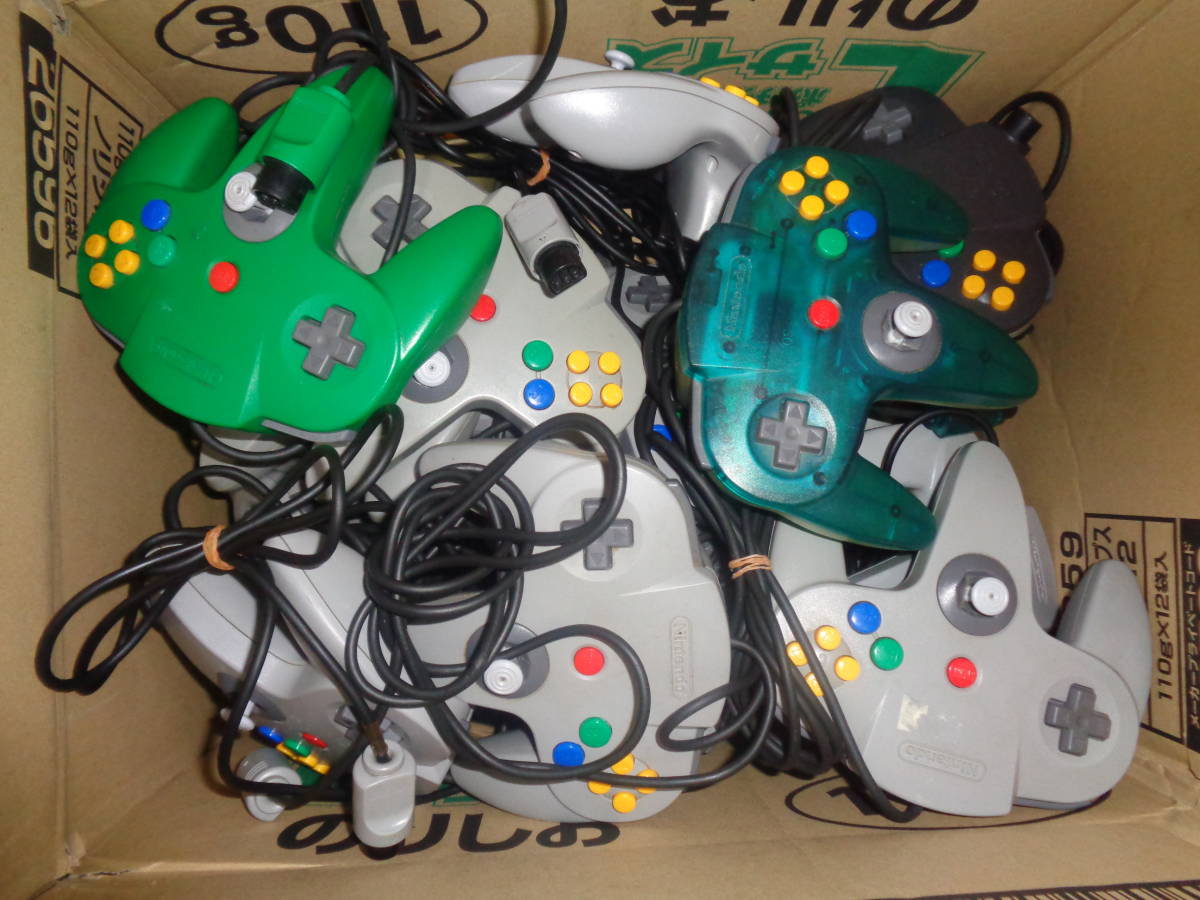 ★　ニンテンドー64　コントローラー　20個　A　★　　NUS-005　純正　など　まとめ　大量　ヤ120　パーツ取り　NINTENDO64_画像1