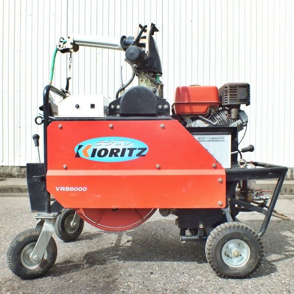 [ Niigata ] joint self-propelled radio-controller power sprayer wireless remote control VRS6000-12 power spray machine 8 horse power cell self-winding watch taking . sending .. approximately 130m spray machine used warehouse storage 