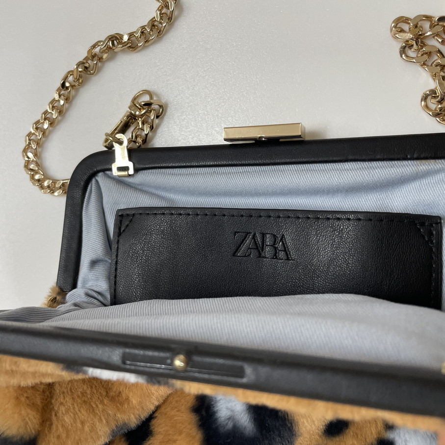 未使用品 ZARA レオパード ショルダーバッグ ポーチ レディース カジュアル フォーマル フェミニン大人可愛いガーリーファー デイリー ザラ