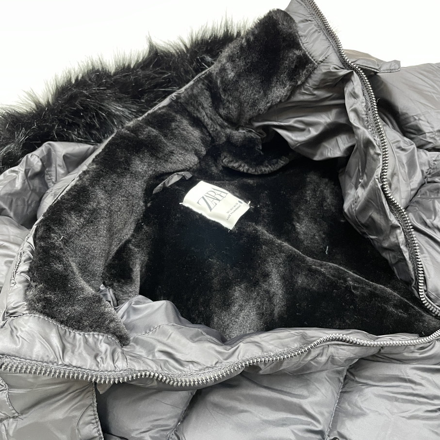 未使用品 /S/ ZARA ブラック ダウンジャケット レディース タグ 未使用品 /S/ ZARA ブラック ダウンジャケット レディース タグ