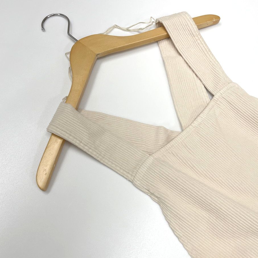 未使用品 /M/ ZARA アイボリー ジャンパースカート コーデュロイ 未使用品 /M/ ZARA アイボリー ジャンパースカート コーデュロイ