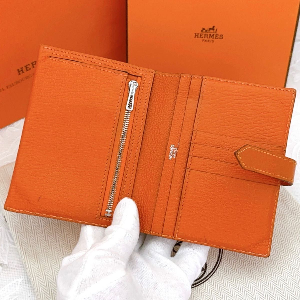 HERMES エルメス 折り財布 ベアンコンパクト オレンジ系 シルバー金具