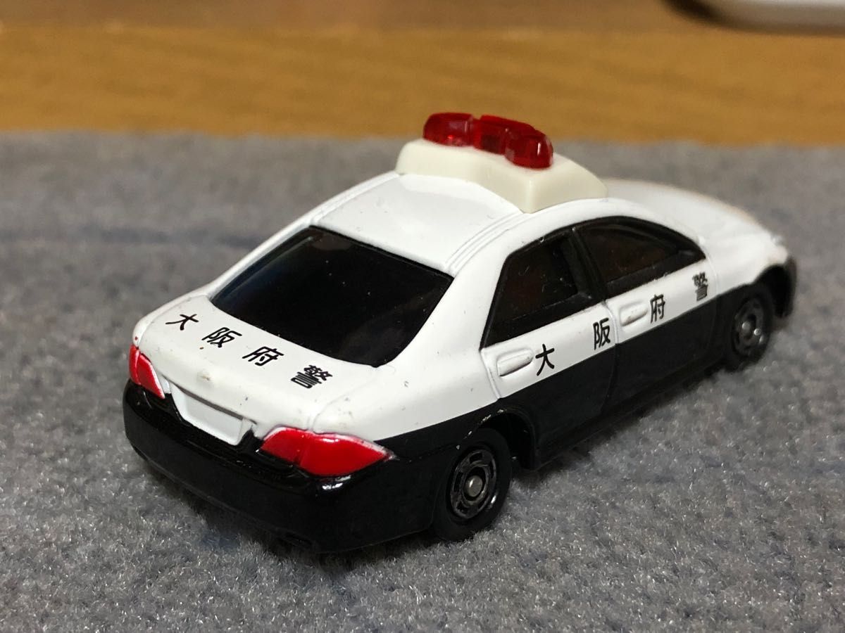 トミカ トヨタクラウンパトカー 200系 初回特別仕様 大阪府警 トミカ トヨタクラウンパトカー 200系 初回特別仕様 大阪府警