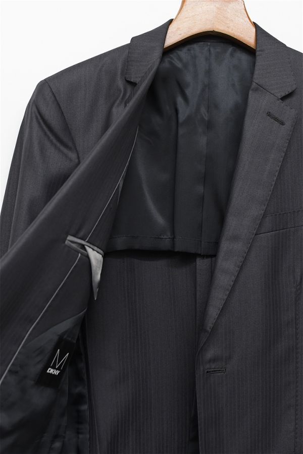 N266/美品 DKNY テーラードジャケット 光沢 ストライプ柄 2つボタン 背抜き センターベント 細身 スリム 34 S~M グレー_画像3