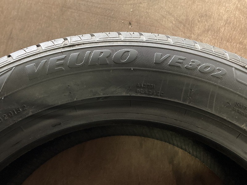 アウトレット品 送料無料 2016年製 未使用品 (55DS111-1)DUNLOP VEURO VE302 195/55R15 85V 1本 夏タイヤ_画像2