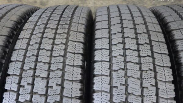 195/75R15 109/107N　トーヨー　DELVEX M935　スタッドレスタイヤ　6本SET　2022年製_画像3