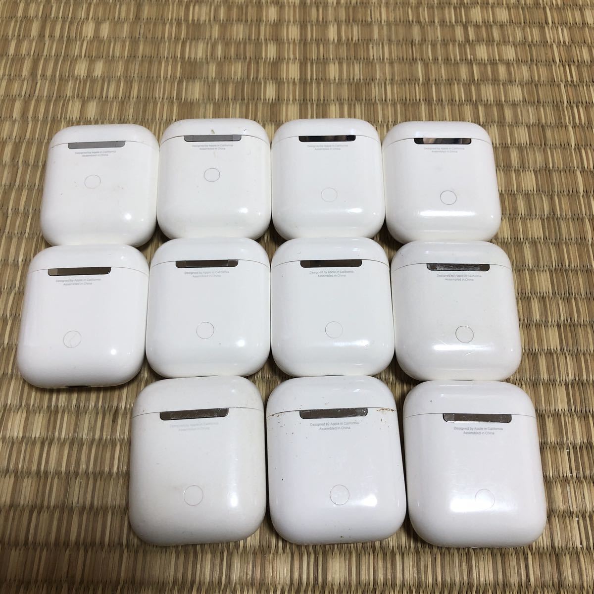 Apple AirPods 第1世代 第2世代☆充電ケースのみ☆動作確認済み 即決