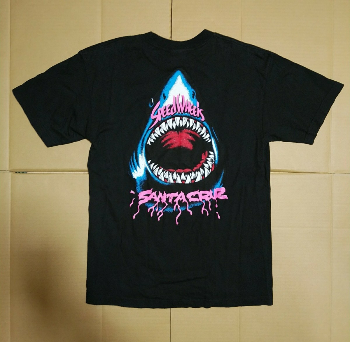 USED SANTA CRUZ シャーク Tシャツ 黒 Mサイズ サンタクルズ サンタクルーズ SHARK 鮫_バック