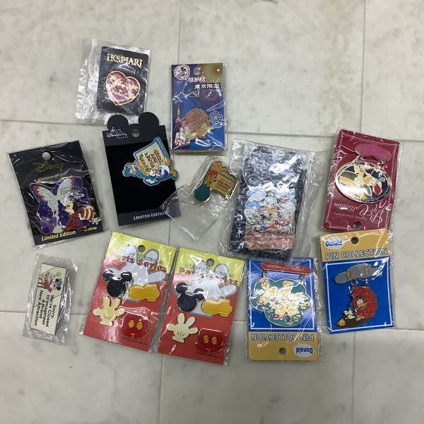 1円〜 ディズニー ピンバッジ ミッキーマウス、バンビ、ドナルドダック、白雪姫 等_画像4