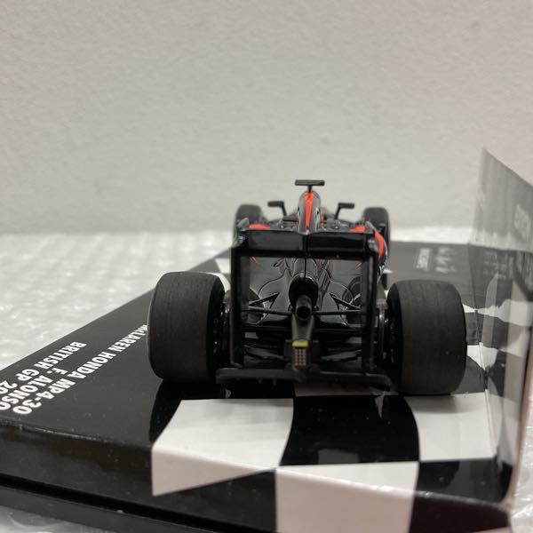 1円〜 ミニチャンプス 1/43 フェルナンド・アロンソ マクラーレン ホンダ MP4-30 2015 #14_画像3