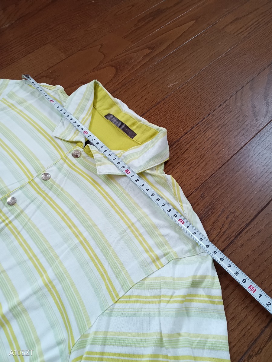 【中古品】　NIKE　 GOLF　TIGER WOODS COLLECTION　ポロシャツ 黄緑ボーダー　コットン100% メンズ　サイズ　Ｍ_画像2