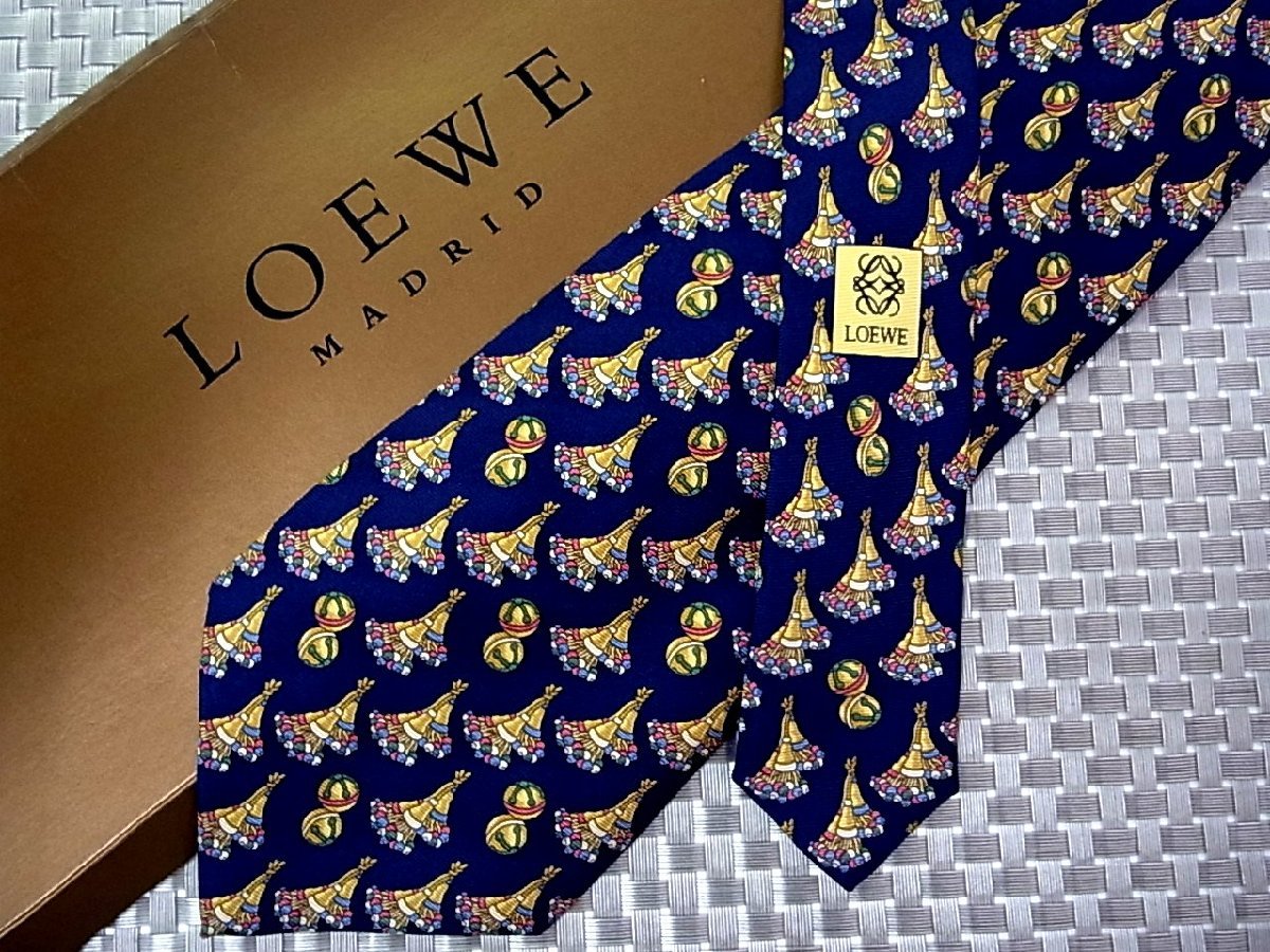 ♪32965C♪良品【鈴 ベル 柄】ロエベ【LOEWE】ネクタイ_画像1