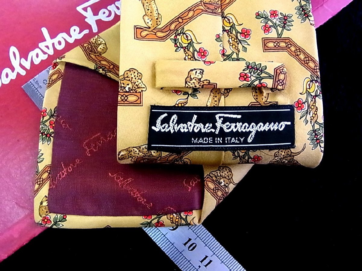 ♪今週の特売980円～♪2413♪良品【Ferragamo】フェラガモ【チーター 動物 花 植物 柄】ネクタイ♪_画像2