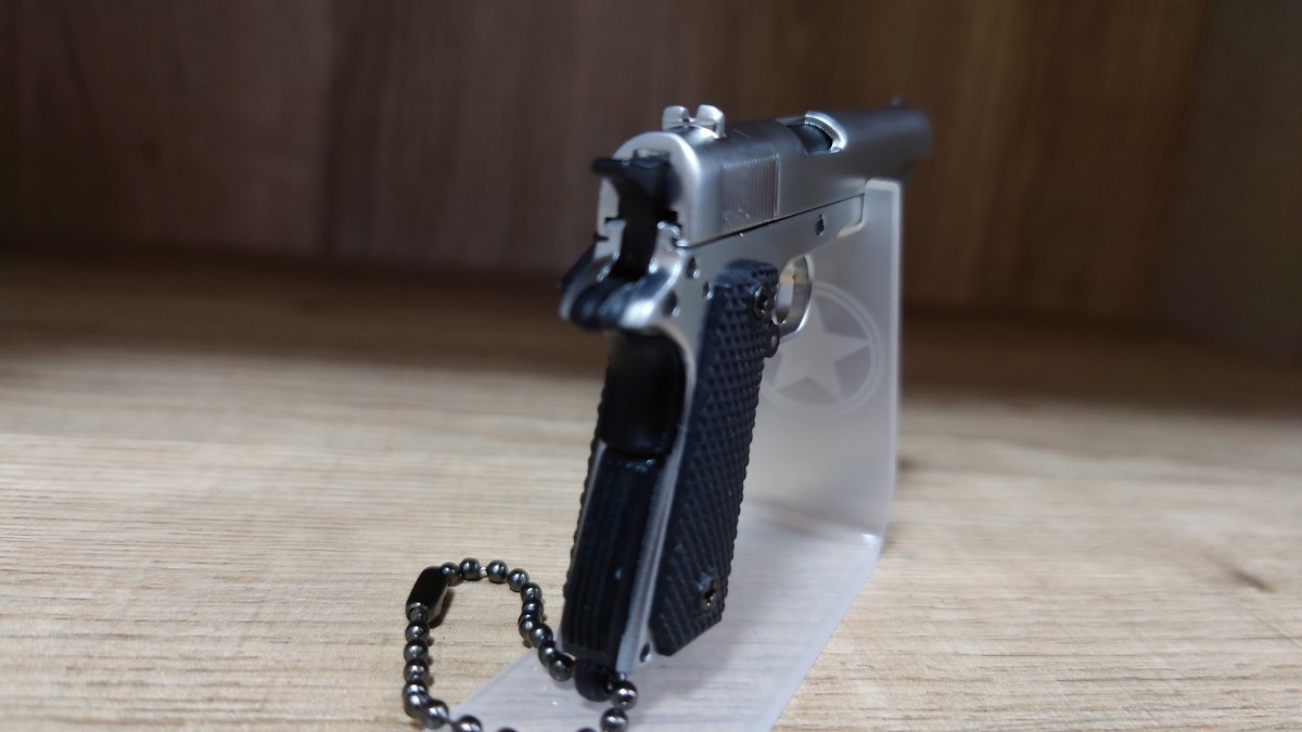 ..1/3 шкала миниатюра gun Colt M1911 gun брелок для ключа серебряный милитари игрушечное оружие модель оружия 