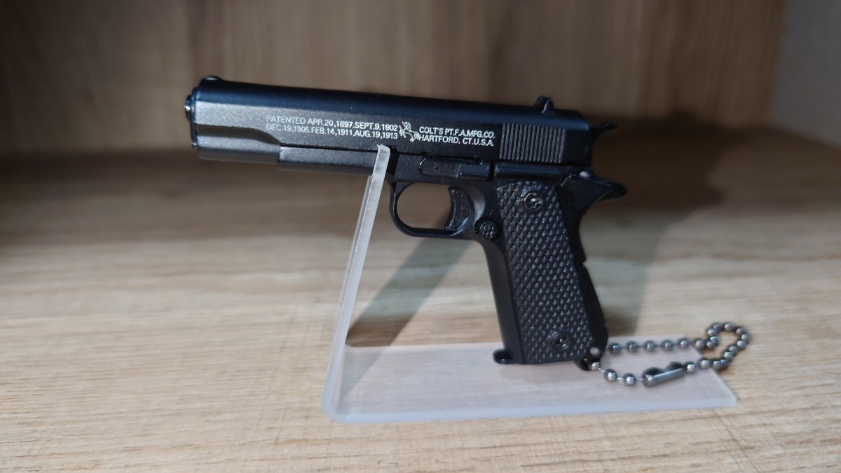 精巧1/3スケール ミニチュアモデルガン　コルトM1911　ブラック　モデルガンキーホルダー　 モデルガン　トイガン　ミリタリー