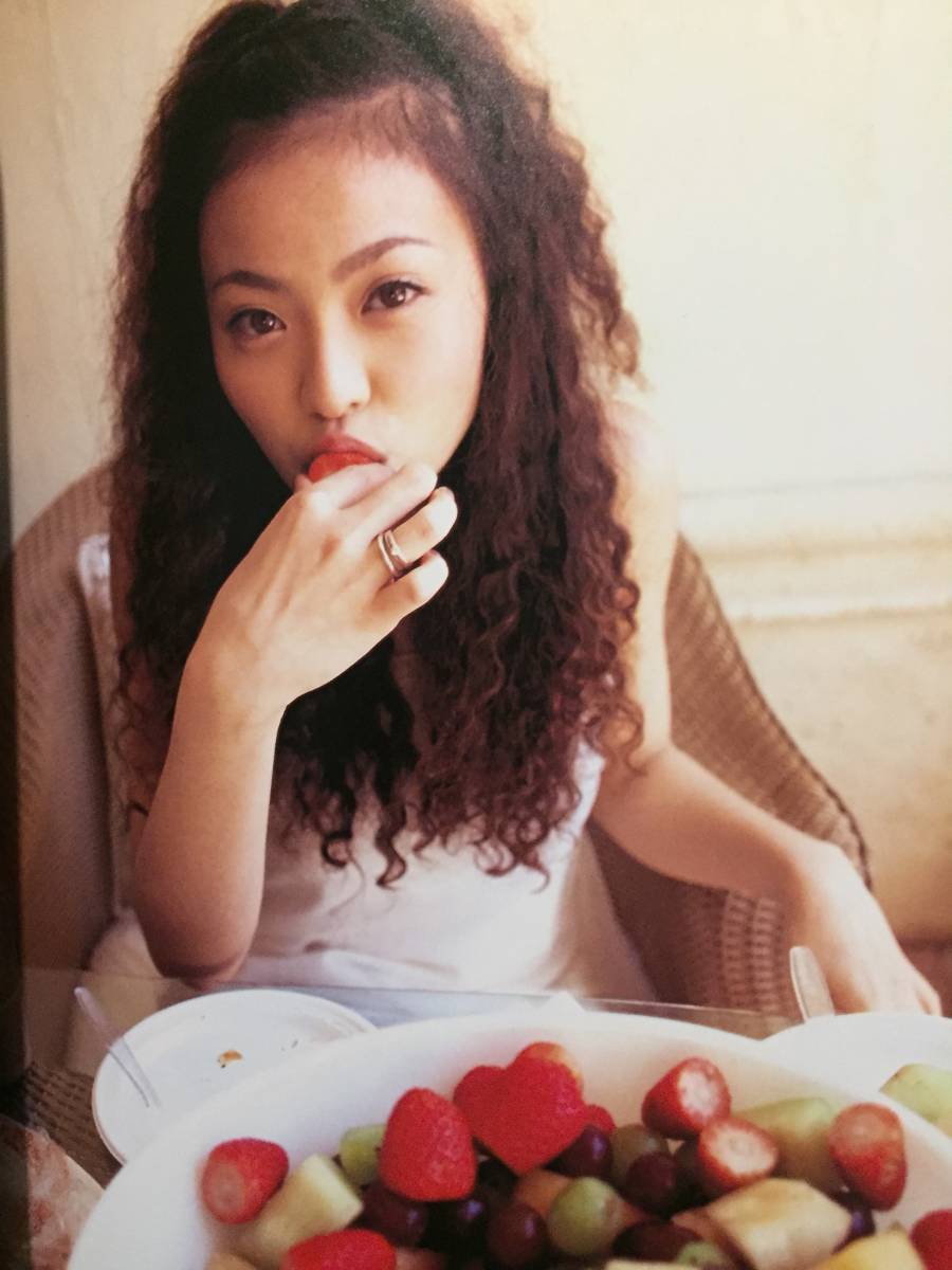 古本 帯なし 写真集 LUXURY MAX 撮影:大森直 歌手 ダンス 沖縄 古本 帯なし 写真集 LUXURY MAX 撮影:大森直 歌手 ダンス 沖縄