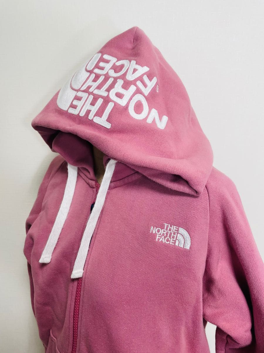 THE NORTH FACE ジップパーカー デカロゴ ピンク×白色 リアビュー