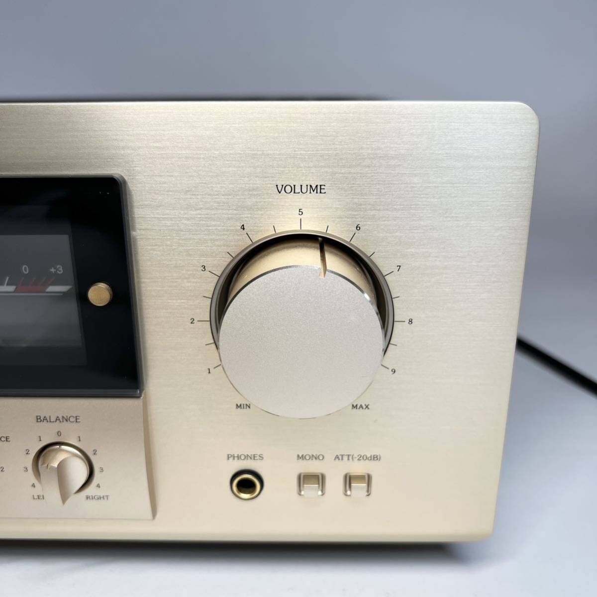 Accuphase アキュフェーズ 極美品 E-307 プリメインアンプ ワンオーナー 可動品 リモコン付属 インテグレーテッドステレオアンプ_画像4