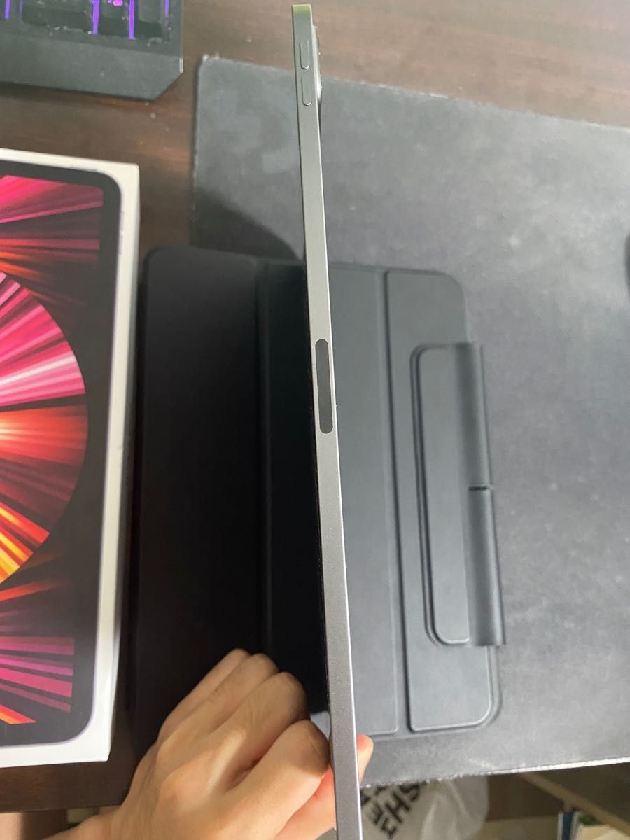 極美品 iPad Pro 11インチ 第3世代 128GB Wi-Fiモデル スペースグレイ