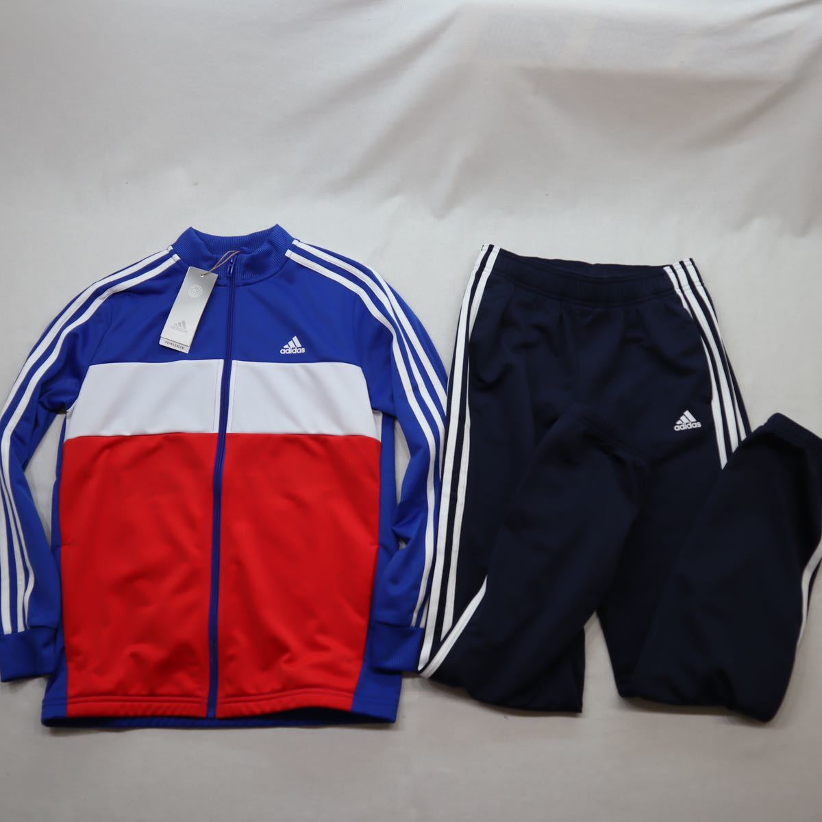 adidas( Adidas ) Esse n car ruzto Lux -tsu(29325) sport training jersey jacket pants top and bottom set Junior 160