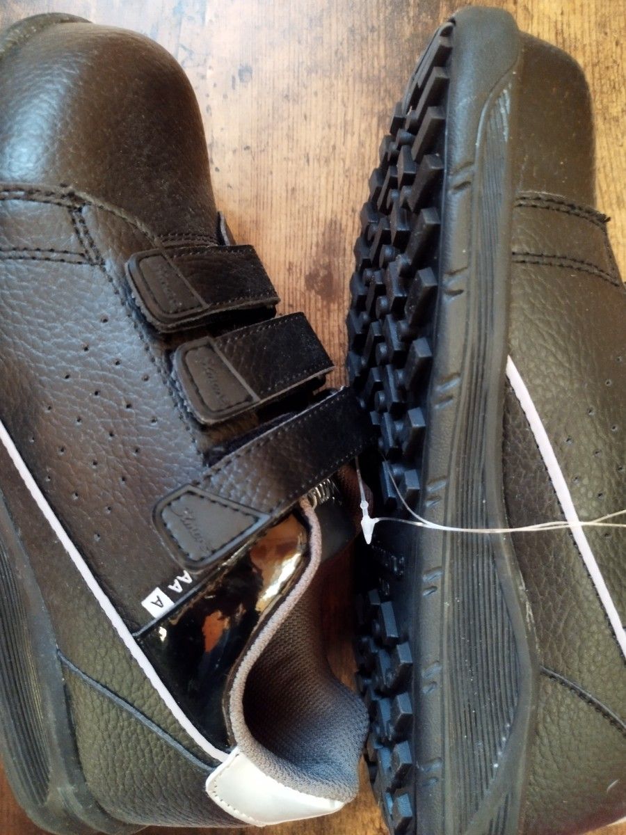 【最終値下げ】シモン Simon 安全靴 24.0cm  ブラックマジックテープ タグ付き 試着のみ 未使用品