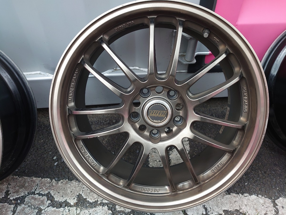 【廃版 鍛造軽量】レイズ ボルクレーシング RAYS VOLKRACING RE30 [１８×７ 1/2J ４３ PCD 114.3 5穴] 4本セット【貴重 ブロンズメタル】_画像3