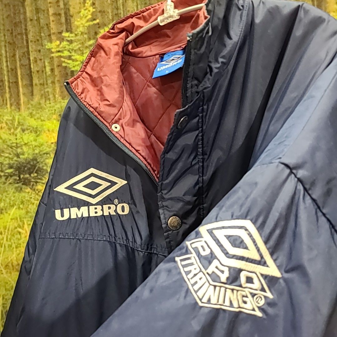 90s 90年代 ビンテージ アンブロ UMBRO 濃紺 ヨーロッパ 青タグ 刺繍