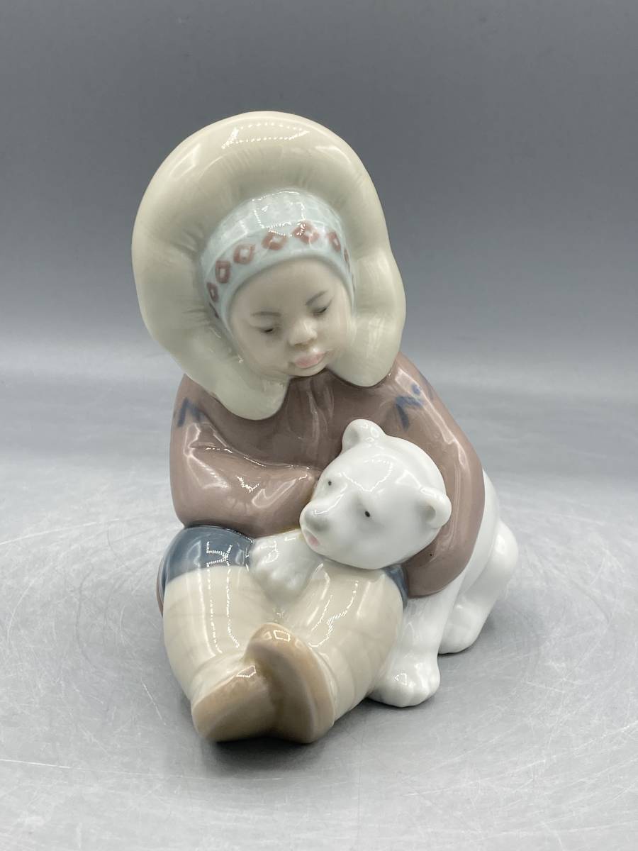 幸せなふたりに贈る結婚祝い エスキモー リヤドロ 白熊 陶器人形 陶器