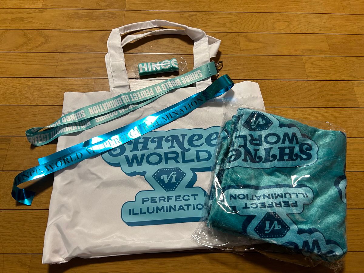 SHINee WORLD VI アップグレードグッズ