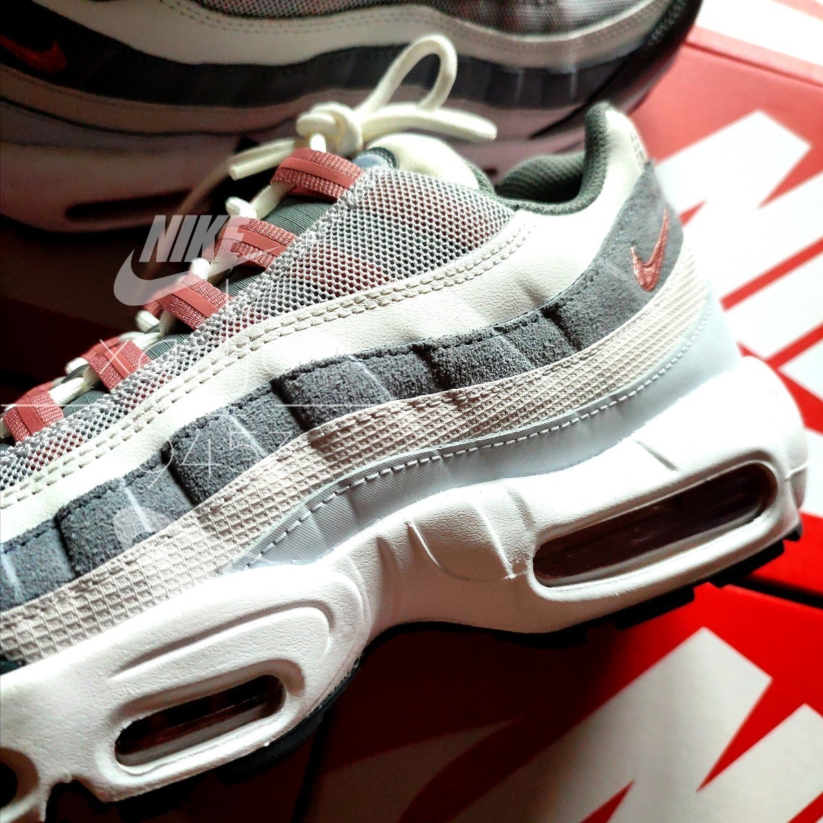 新品 正規品 NIKE ナイキ AIR MAX 95 エアマックス 95 灰 グレー グラデ 28.5cm US10.5 箱付き_画像2