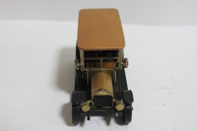 ▽ジャンク matchbox マッチボックス 1/43 PEUGEOT プジョー 1907 ゴールド ※本体のみ Y-5_画像2