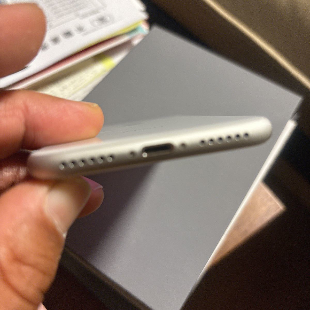 SIMフリー Apple iPhone8 64GB ホワイト　超美品　フルカバー装着_画像5