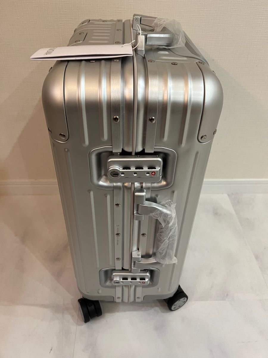 RIMOWA リモワ Original キャビン シルバー 35L 機内持ち込み RIMOWA リモワ Original キャビン シルバー 35L 機内持ち込み