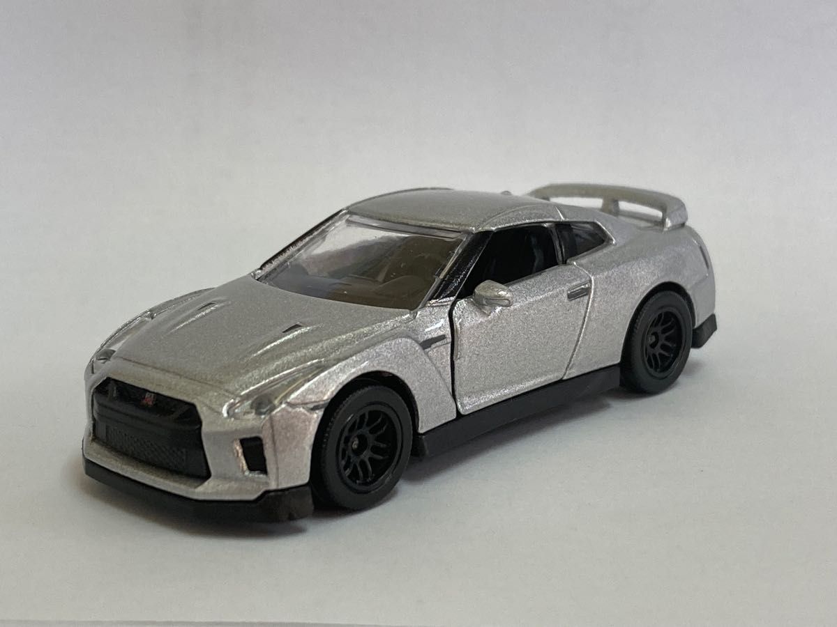 マジョレット　GT-R 35 R35 本体のみ