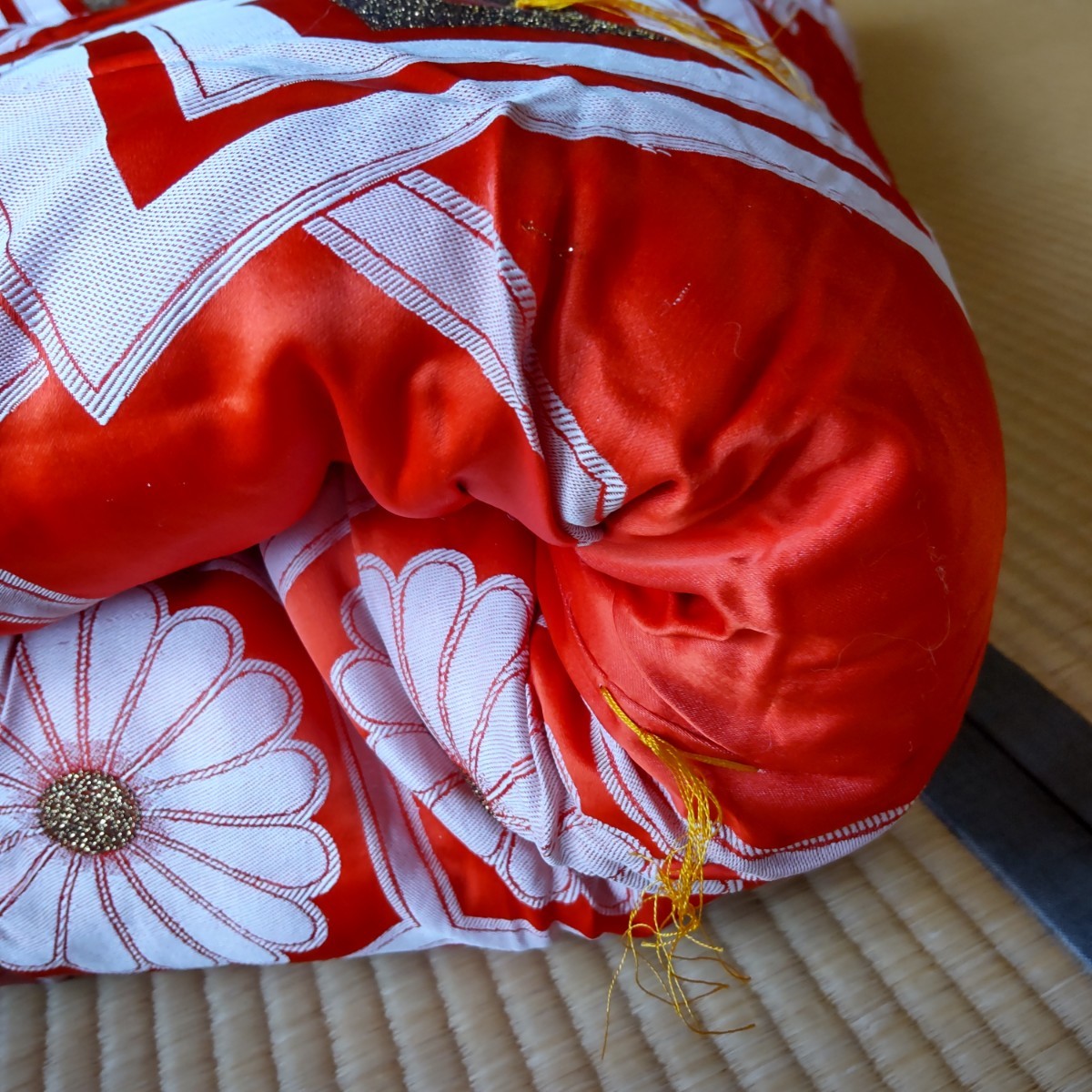 綿布団 掛布団 婚礼布団 シングル 中古品 赤色 和布団 昭和 綿布団 掛布団 婚礼布団 シングル 中古品 赤色 和布団 昭和