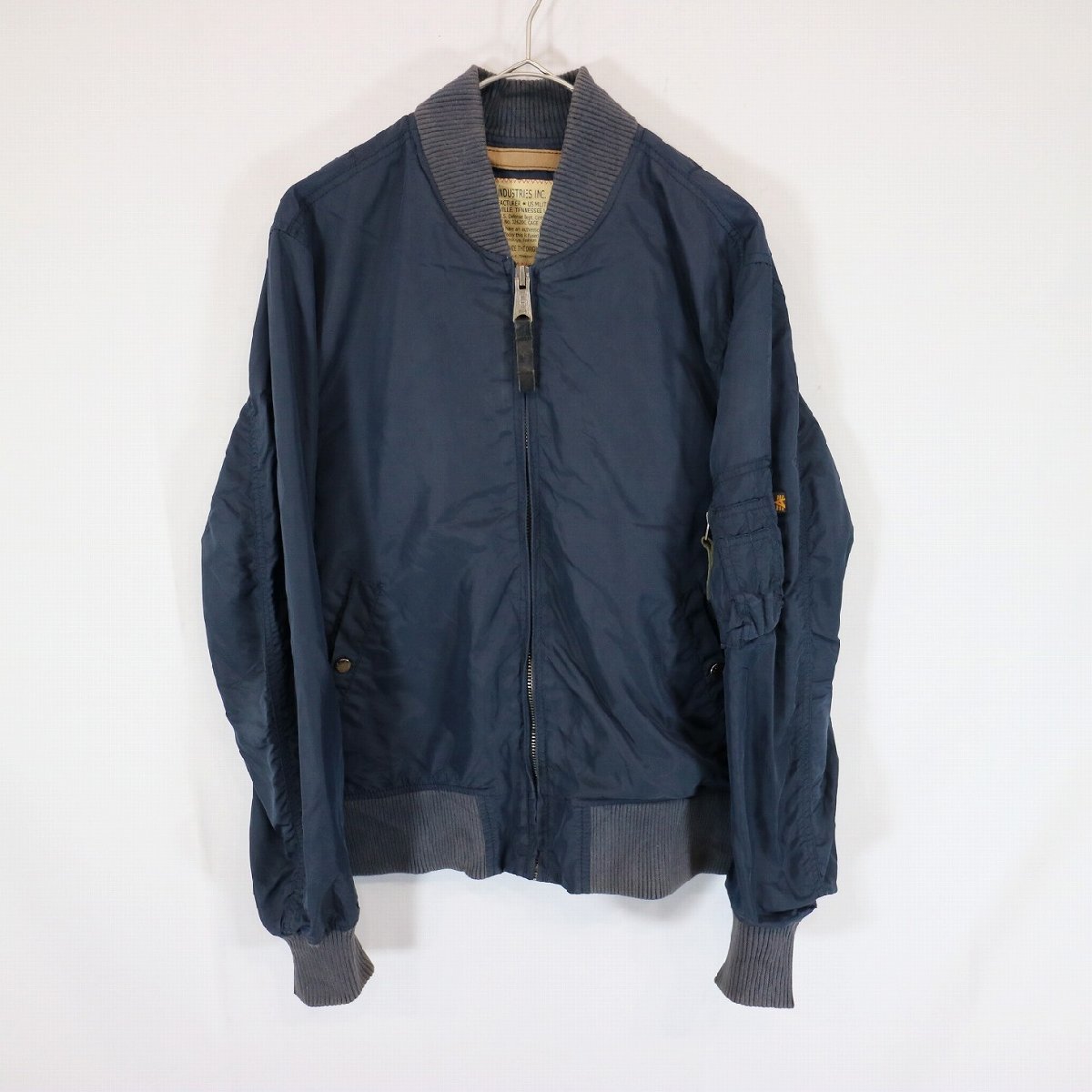 ALPHA INDUSTRIES INC. MA-1 フライトジャケット ナイロンジャケット ミリタリー ネイビー ( メンズ L ) 中古 古着 N4373_画像1