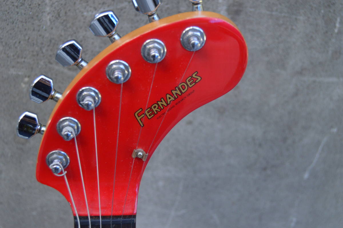 C892 現状品 中古 FERNANDES フェルナンデス ZO-3 エレキギター 赤 C ケース付_画像3