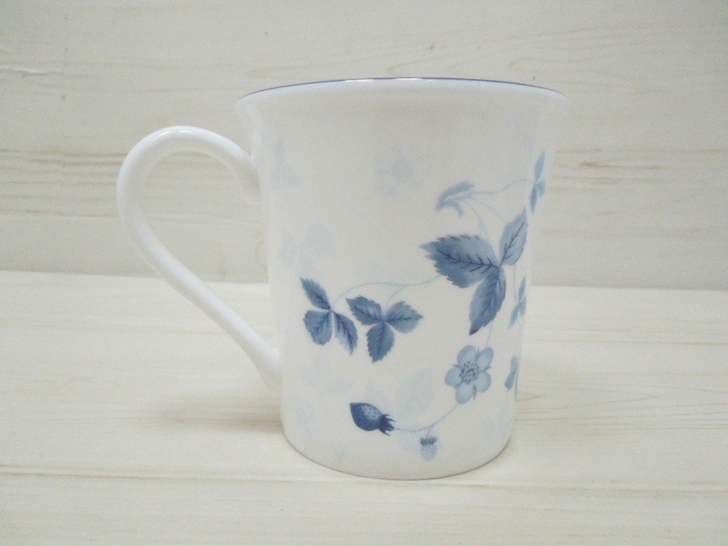 ‡0675 [美品] ウェッジウッド/WEDGWOOD STRAWBERRY BLUE カップ 1客 ティーカップ コーヒーカップ マグカップ 陶磁器_画像2