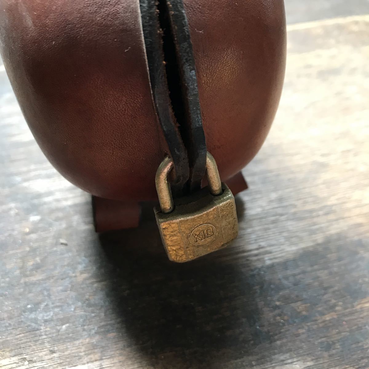 .. factory real leather made pig. savings box leather leather made pig savings box south capital pills key none Showa Retro Vintage 