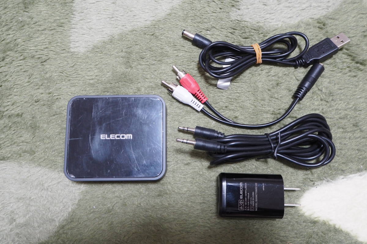 ELECOM エレコム　Bluetooth トランスミッター　LBT-AVWAR700　中古_画像1