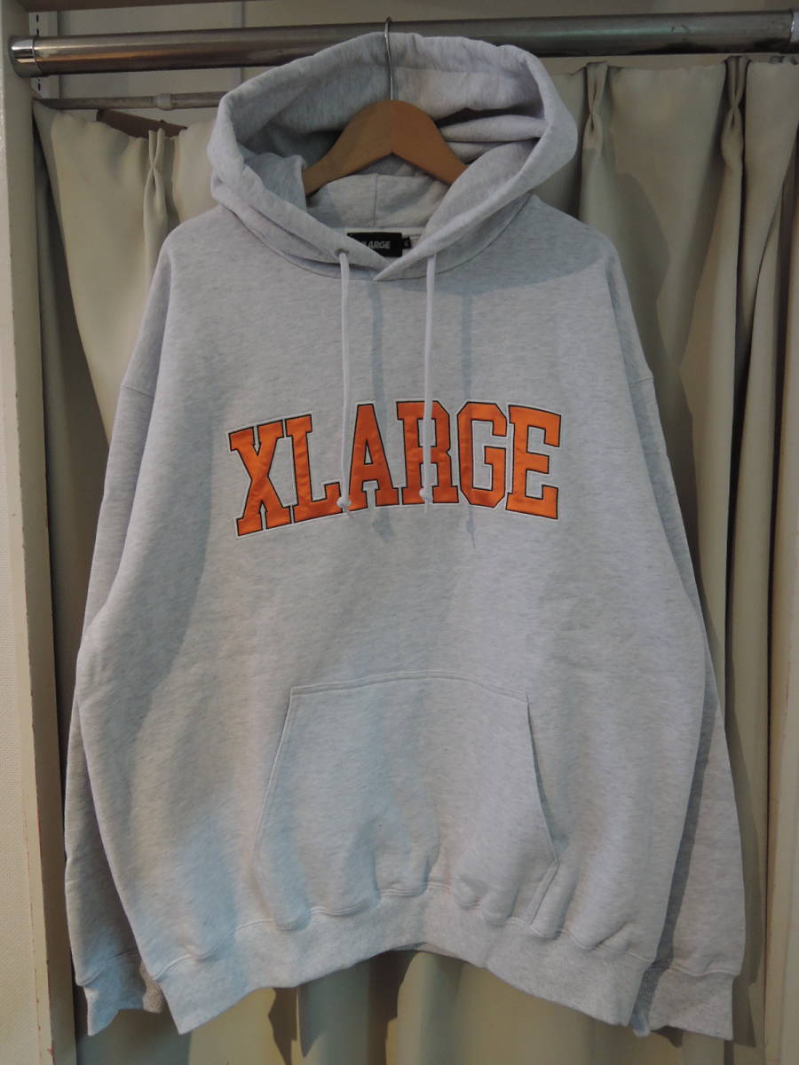 X-LARGE XLARGE エクストララージ COLLEGE LOGO HOODED SWEATSHIRT アッシュ XLサイズ 人気商品 _画像1