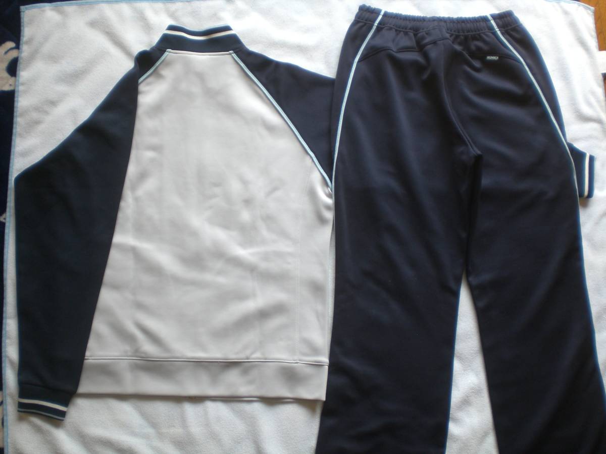 10 IGNIOignio sport wear training wear top and bottom set M size 