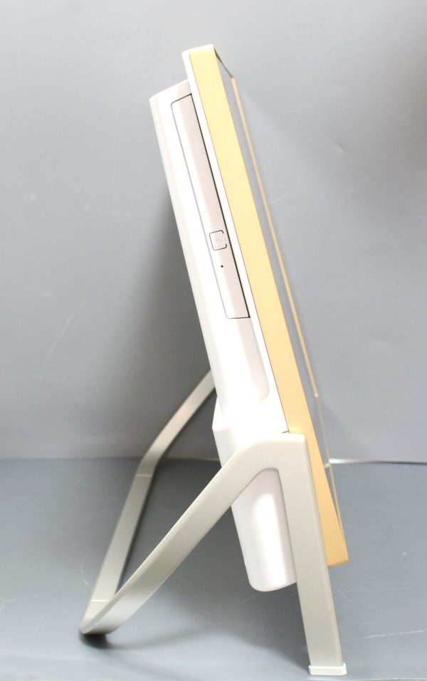 超特価】 ☆美品!FUJITSU 富士通 デスクトップパソコン☆ 23.8インチ