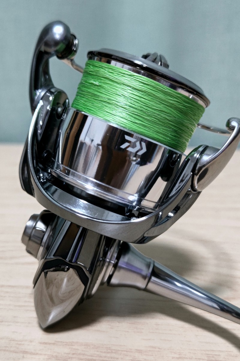 ダイワ 22イグジストLT2500S-H DAIWA EXIST LT2500S-H 使用僅か-