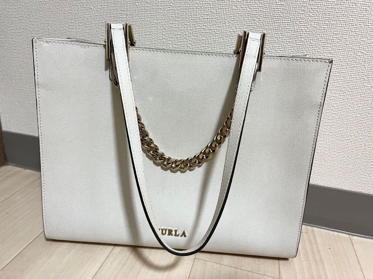 FURLA フルラ マギー　2wayトートバッグ チェーン　レザー　白