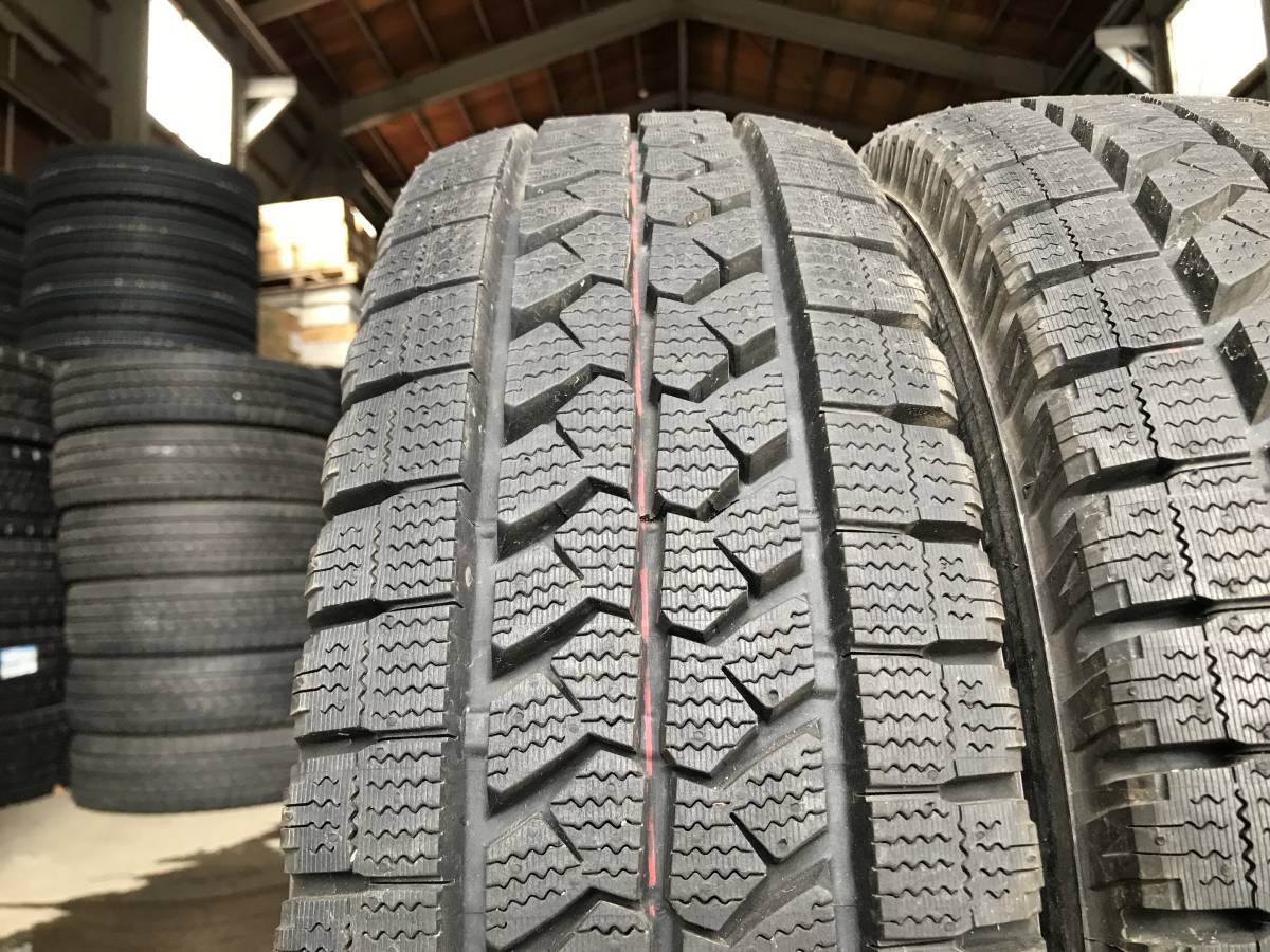 LN007)215/70R17.5 118/116LT ブリヂストン W979 215-70-17.5 9.9分山