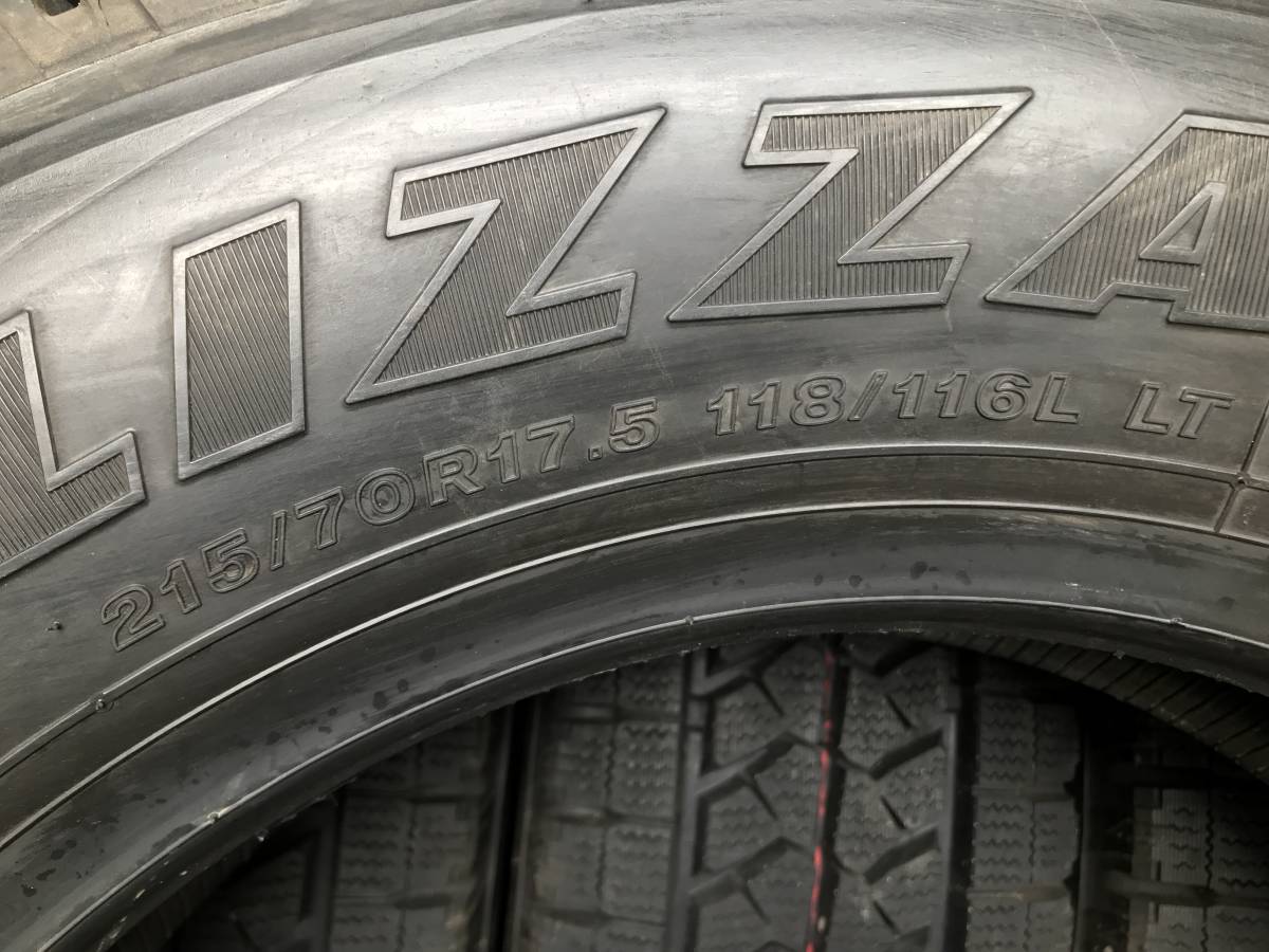 LN007)215/70R17.5 118/116LT ブリヂストン W979 215-70-17.5 9.9分山