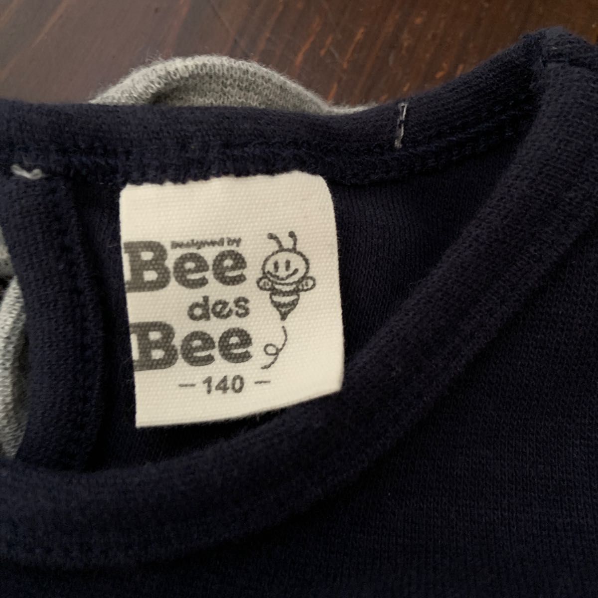 Bee des Bee トップス　バックリボン　140