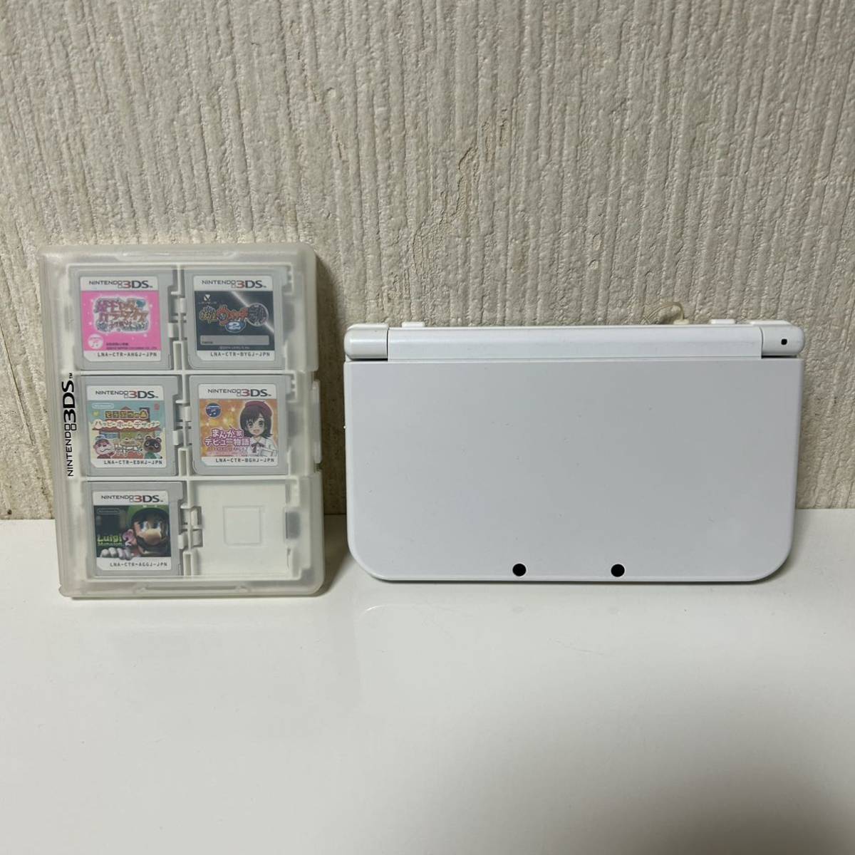 美品 初期化済/ Newニンテンドー3DSLL本体（パールホワイト） カセット