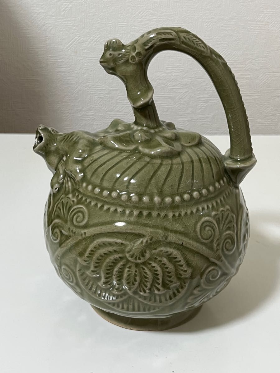 中国美術　宋 耀州窯青釉 浮雕 纏枝花卉流三足倒流提急須 煎茶道具 茶器